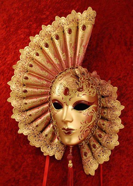Carmen Ventaglio Gold Masquerade Mask