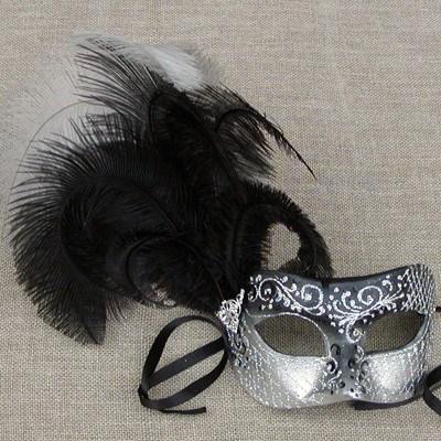 Colombina Cloud Silver Masquerade Mask