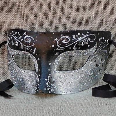 Colombina Heartbreaker Silver Masquerade Mask