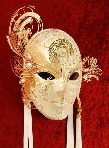 Volto Cigno Oro Masquerade Mask